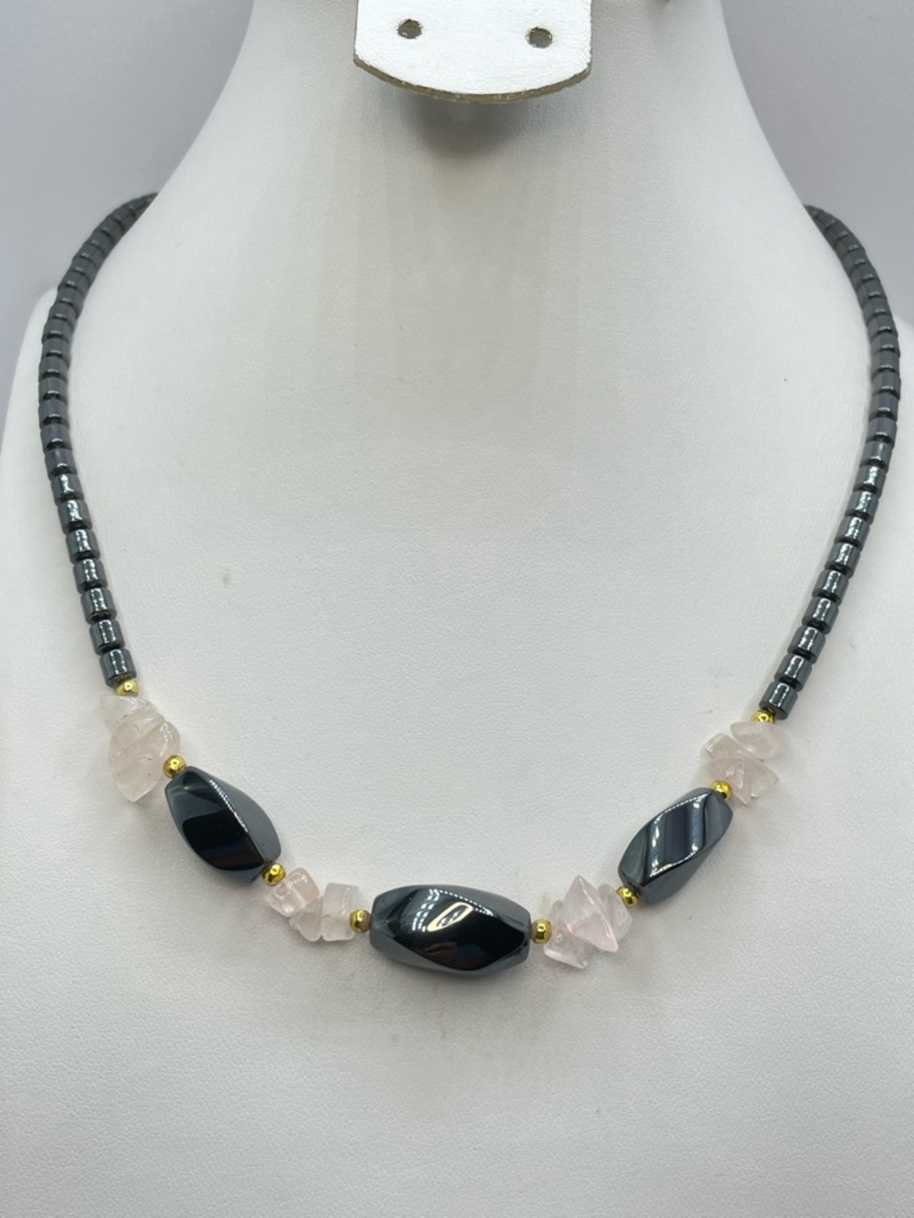 Vintage Hematite Rose Quartz Beaded Necklace Silver Tone Barrel Clasp Statement